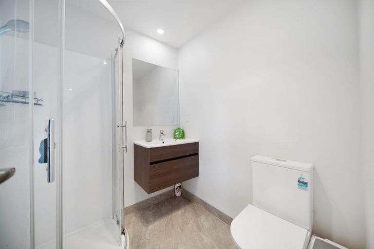 Photo of property in 6 Nga Waka Place, Mangere, Auckland, 2022