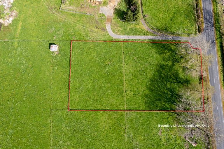 Photo of property in 374 Victoria Road, Pukemoremore, 3493