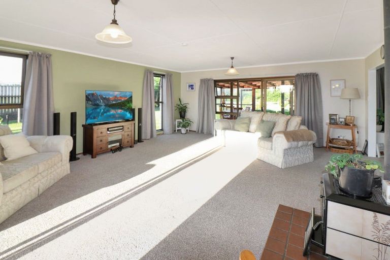 Photo of property in 167 Heretaunga Road, Maharahara, Dannevirke, 4972