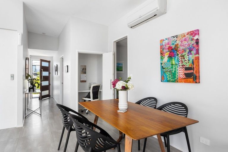 Photo of property in 14 Hugo Way, Papamoa Beach, Papamoa, 3118