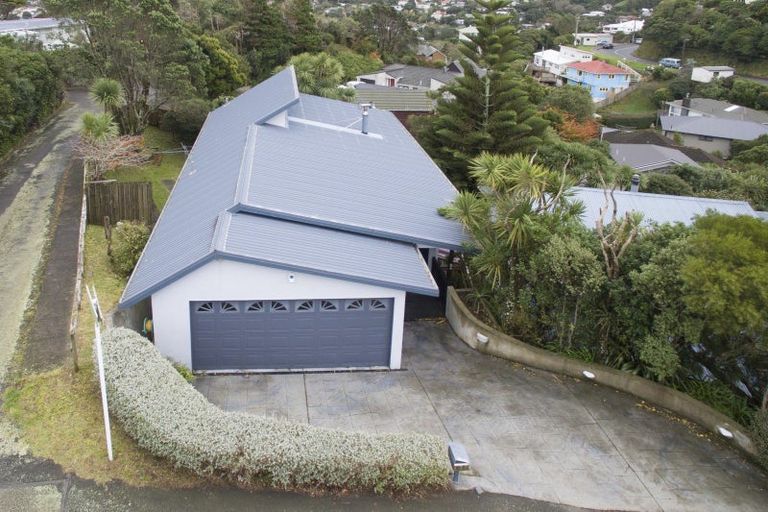 Photo of property in 6 Gurkha Crescent, Khandallah, Wellington, 6035