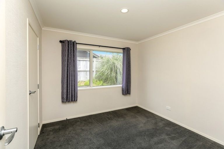Photo of property in 14 Ryder Drive, Waiwhakaiho, New Plymouth, 4312