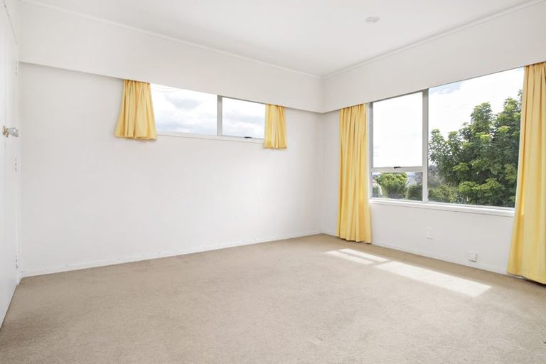 Photo of property in 21 Priestley Drive, Bucklands Beach, Auckland, 2014
