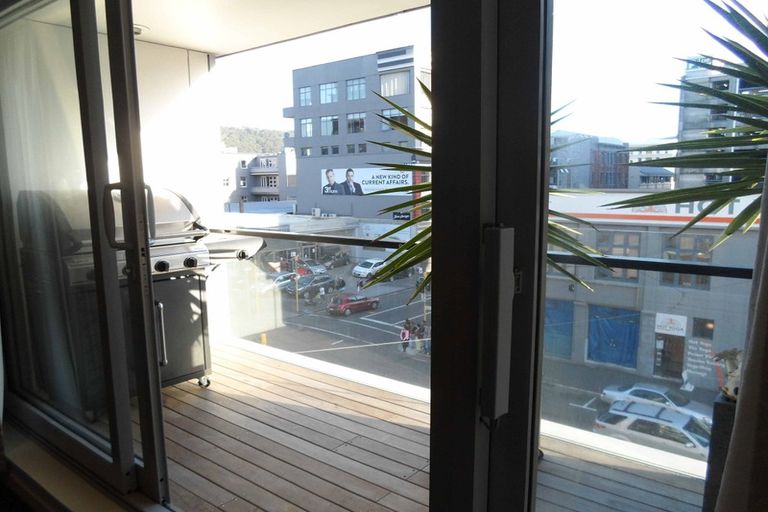 Photo of property in Monument Apartments, 3f/245 Wakefield Street, Te Aro, Wellington, 6011