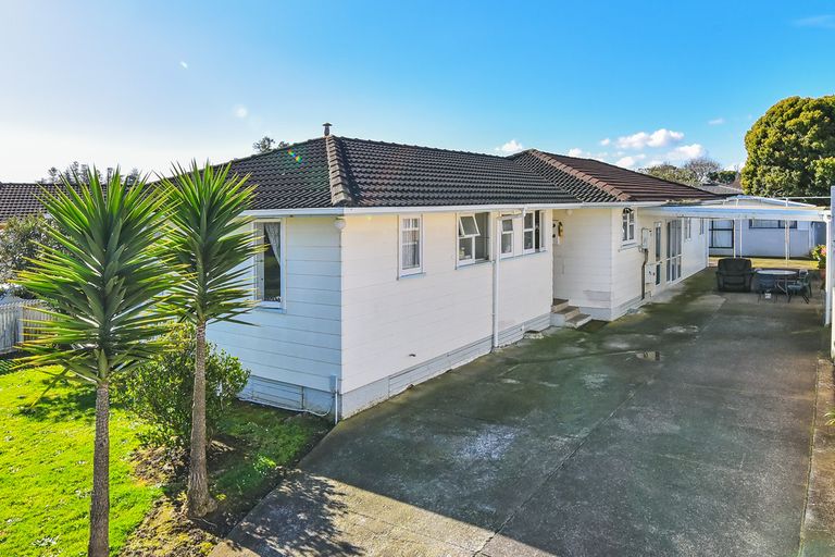 Photo of property in 41 Chingford Close, Mangere, Auckland, 2022