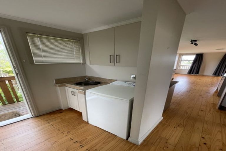 Photo of property in 123 Browns Bay Road, Browns Bay, Auckland, 0630