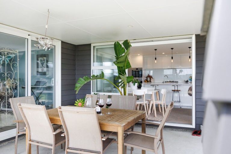 Photo of property in 25 Dogwood Way, Milson, Palmerston North, 4414