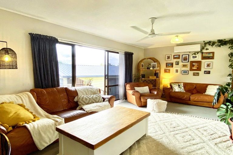 Photo of property in 1 Langstone Street, Welcome Bay, Tauranga, 3112
