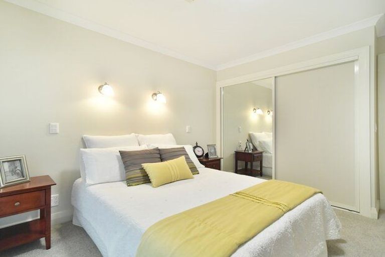 Photo of property in 98b/30 Ambassador Glade, Orewa, 0931