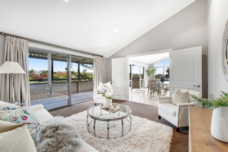 Photo of property in 11 Evelyn Road, Cockle Bay, Auckland, 2014