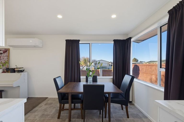 Photo of property in 30 Saint Heliers Crescent, Aranui, Christchurch, 8061