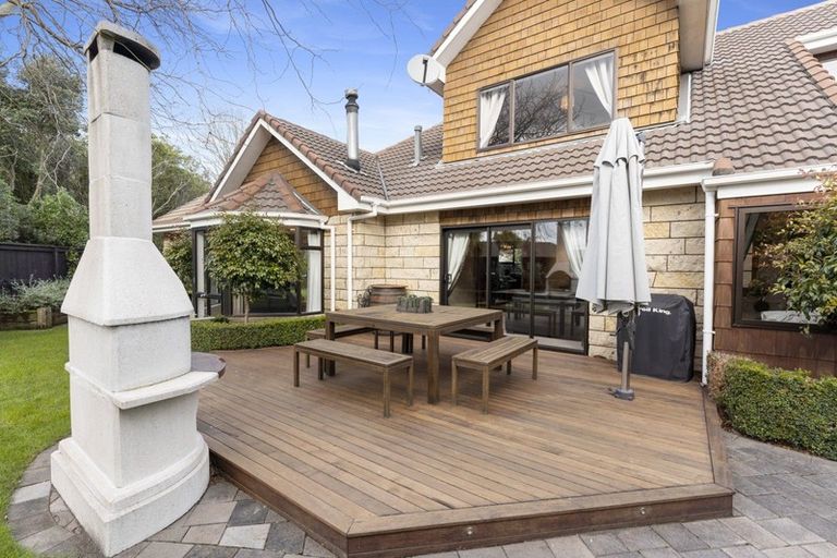 Photo of property in 14 Hanmer Place, Highbury, Palmerston North, 4412