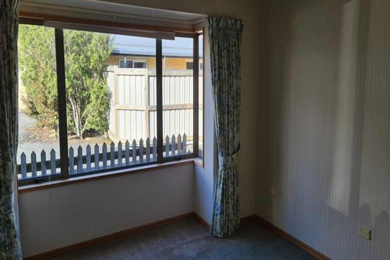 Photo of property in 6 Chatham Street, Waihola, Milton, 9073