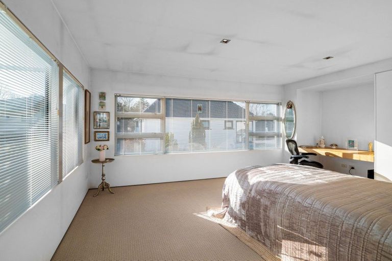 Photo of property in 97a Fendalton Road, Fendalton, Christchurch, 8014