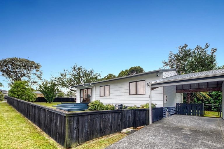 Photo of property in 25 Brandon Road, Glen Eden, Auckland, 0602