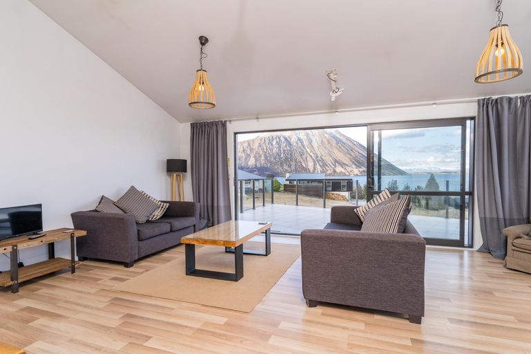 Photo of property in 110a Ohau Drive, Lake Ohau, Twizel, 9412