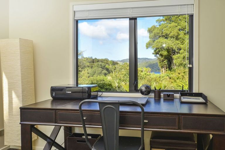 Photo of property in 30 Foster Avenue, Huia, Auckland, 0604