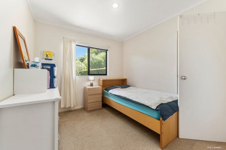 Photo of property in 2/39 Browns Bay Road, Browns Bay, Auckland, 0630