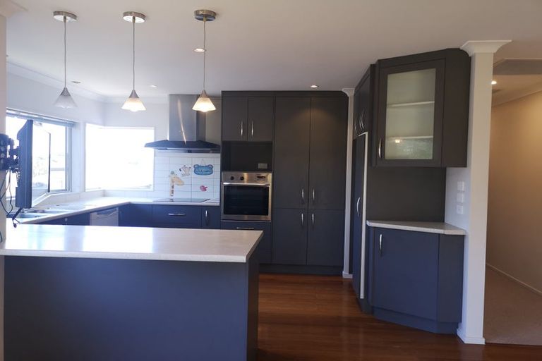 Photo of property in 7a Lyttelton Avenue, Forrest Hill, Auckland, 0620