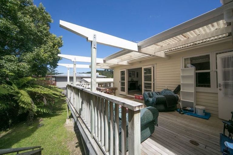 Photo of property in 2 Paewai Road, Glen Eden, Auckland, 0602