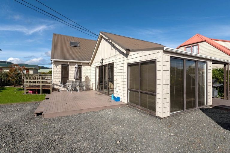 Photo of property in 8b Willow Avenue, Hannahs Bay, Rotorua, 3010