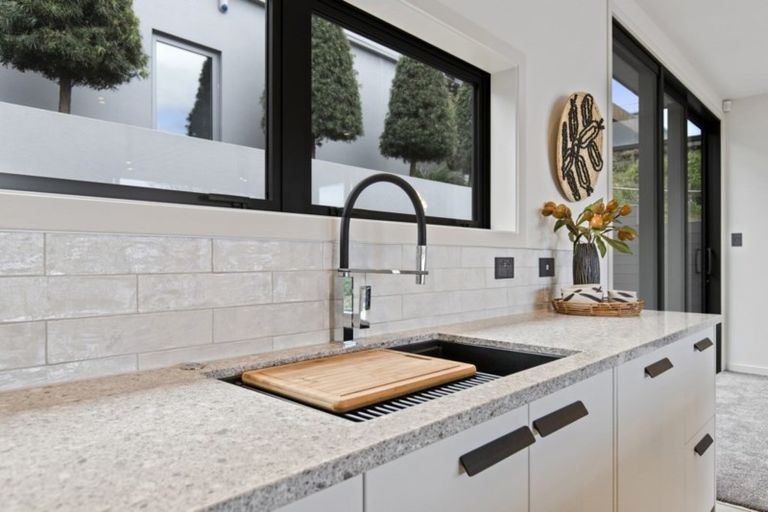 Photo of property in 73a Lake Domain Drive, Frankton, Hamilton, 3204