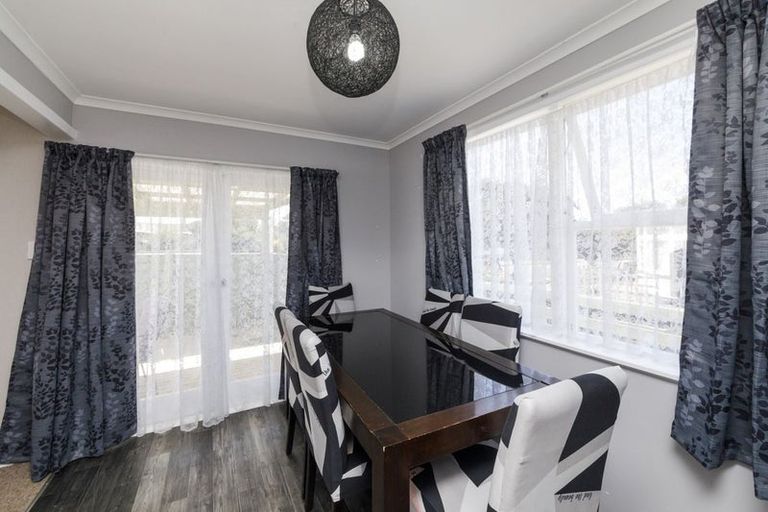 Photo of property in 6 Karamea Crescent, Kelvin Grove, Palmerston North, 4414