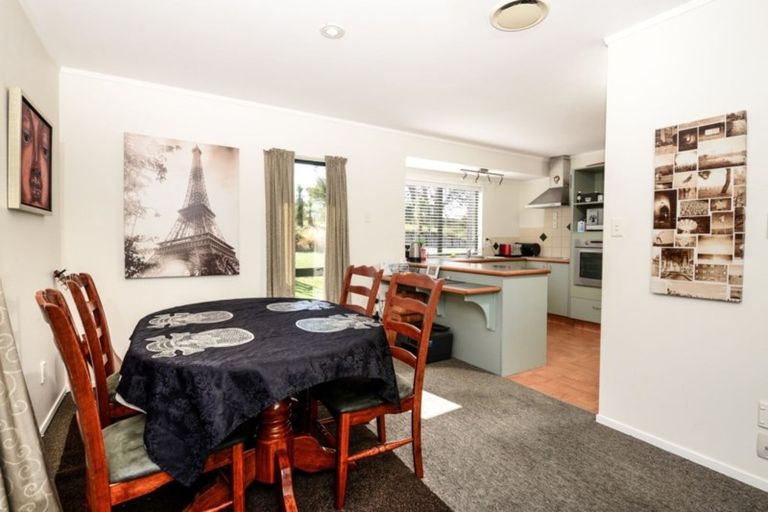 Photo of property in 213 Pukete Road, Pukete, Hamilton, 3200