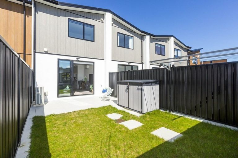 Photo of property in 13 Green Lane, Wallaceville, Upper Hutt, 5018