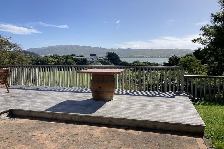 Photo of property in 31 Annan Grove, Papakowhai, Porirua, 5024