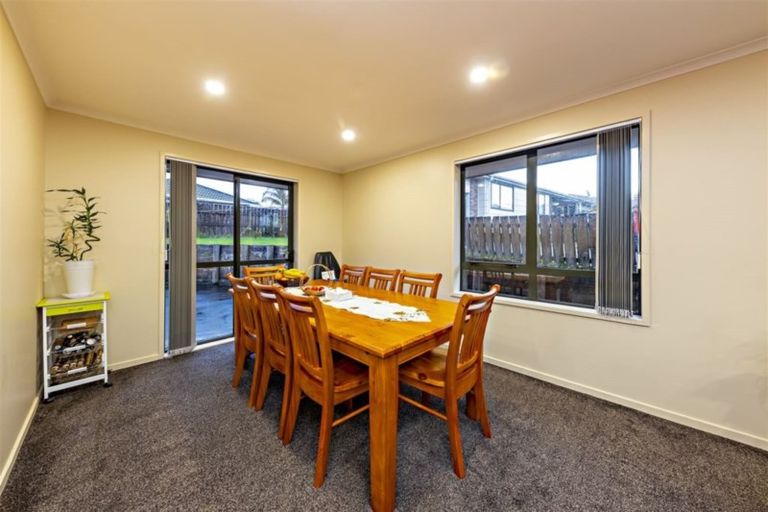 Photo of property in 7 Alta Terrace, Flat Bush, Auckland, 2019