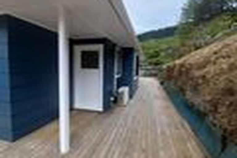 Photo of property in 7 Westra View, Tawa, Wellington, 5028