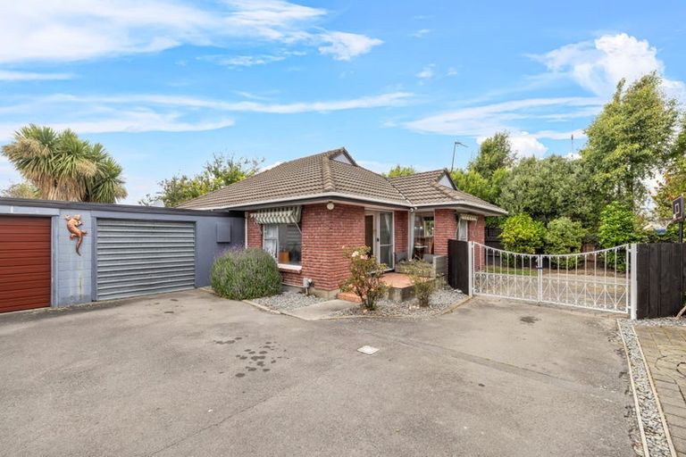 Photo of property in 1/238a Bower Avenue, North New Brighton, Christchurch, 8083