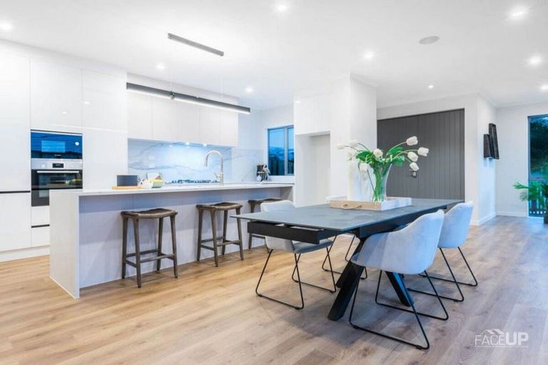 Photo of property in 3 Parara Way, Hobsonville, Auckland, 0616