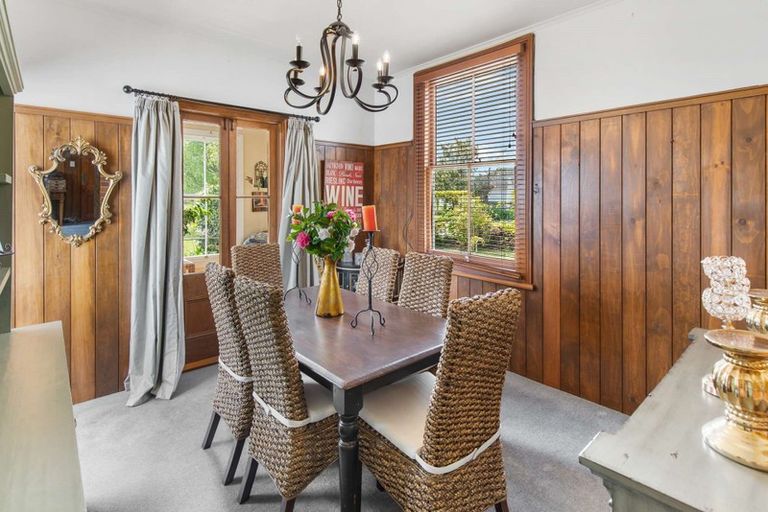 Photo of property in 15 Daniell Street, Bulls, 4818