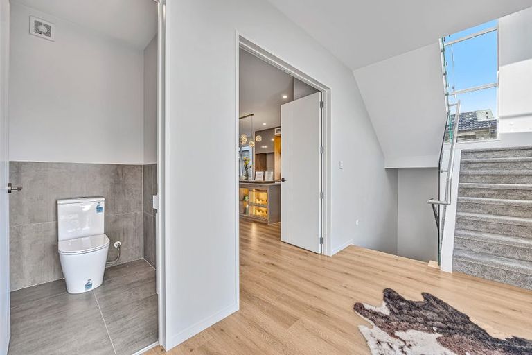 Photo of property in 40 Drumnaconagher Road, Flat Bush, Auckland, 2019