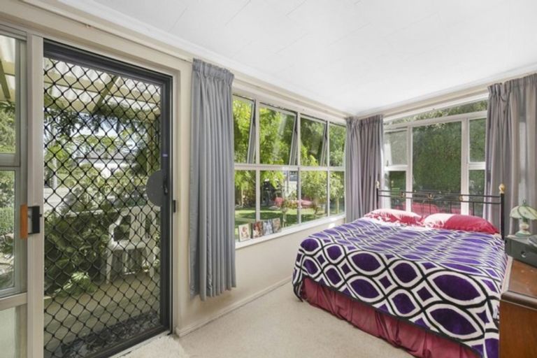 Photo of property in 16 Leeston And Lake Road, Leeston, 7632