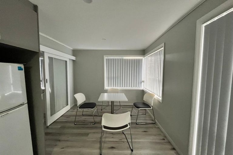 Photo of property in 16 Bowater Place, Manurewa, Auckland, 2102