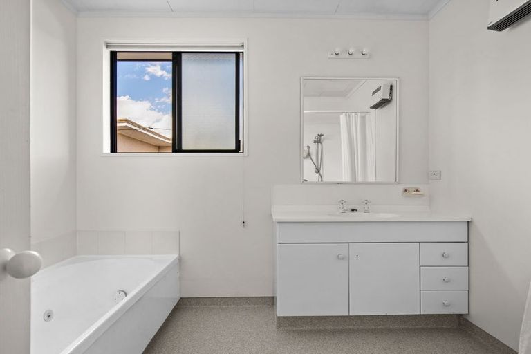 Photo of property in 35a Kenmare Street, Alexandra, 9320