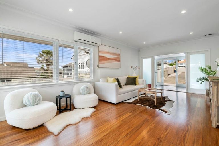 Photo of property in 31 Williamson Avenue, Belmont, Auckland, 0622