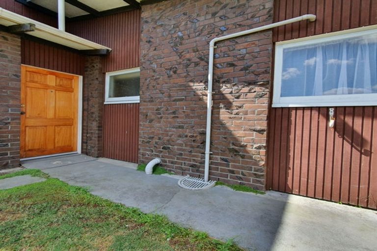 Photo of property in 23 Great South Road, Takanini, 2112