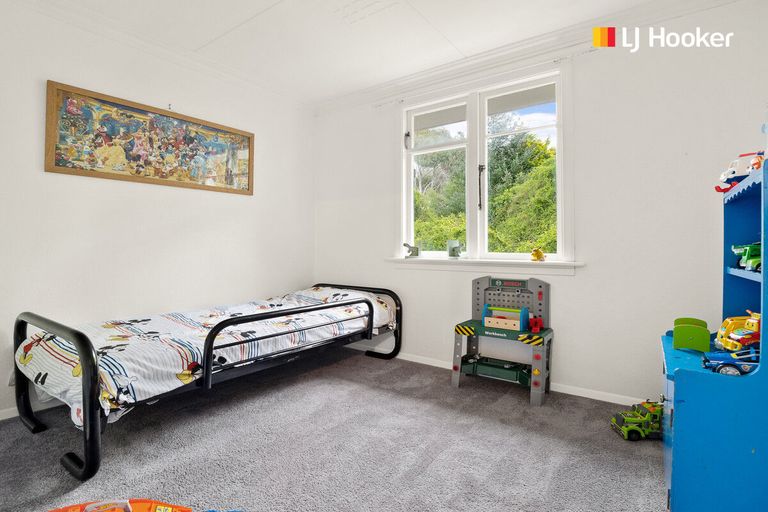 Photo of property in 165 Easther Crescent, Kew, Dunedin, 9012