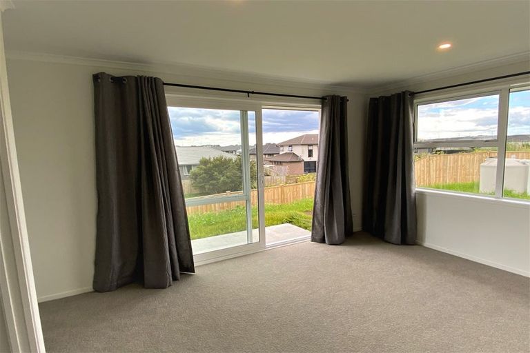 Photo of property in 57 Mclarin Road, Glenbrook, 2681