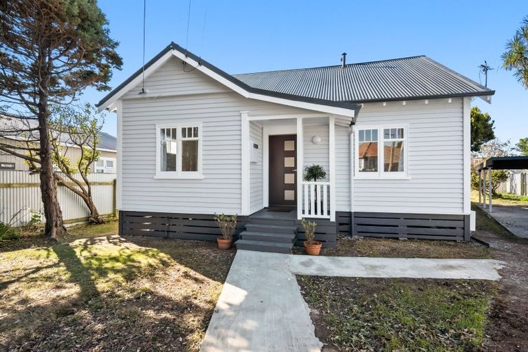 Photo of property in 5 York Street, Moera, Lower Hutt, 5010