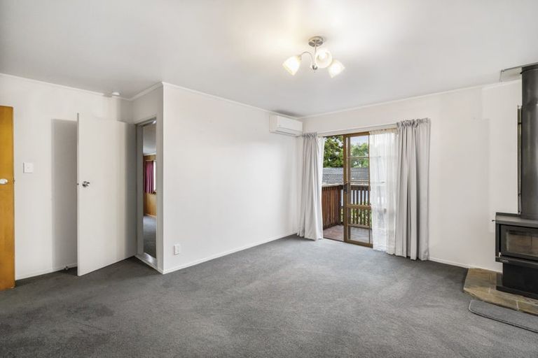 Photo of property in 224 Mahia Road, Weymouth, Auckland, 2103