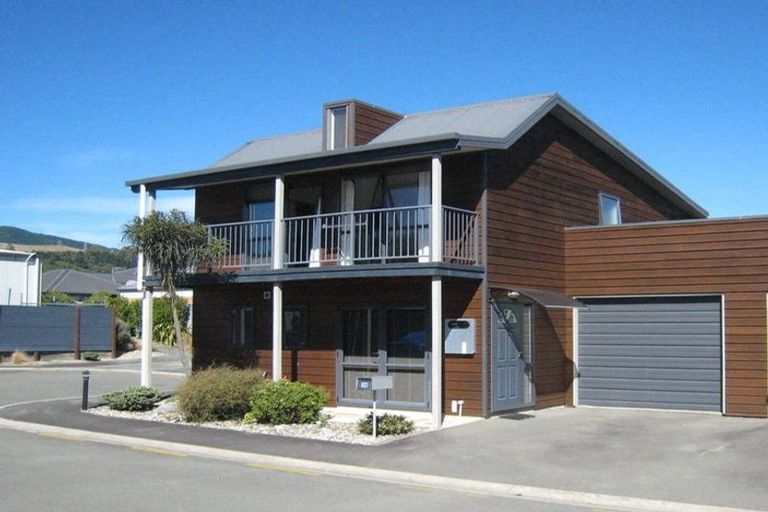 Photo of property in 18 Rochdale Way, Stoke, Nelson, 7011