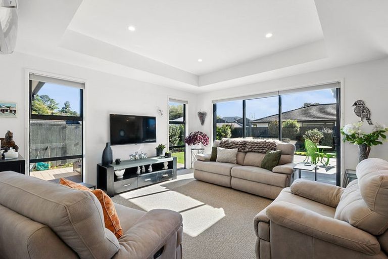 Photo of property in 23 Sycamore Grove, Lower Vogeltown, New Plymouth, 4310