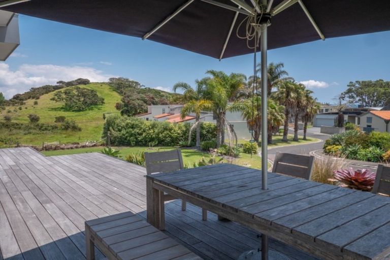 Photo of property in 10 Bayside Drive, Coopers Beach, 0420