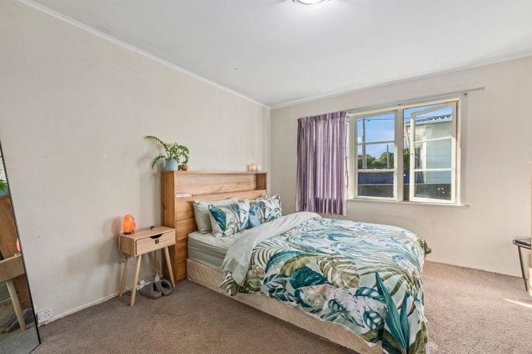 Photo of property in 2 Neil Road, Fairy Springs, Rotorua, 3015