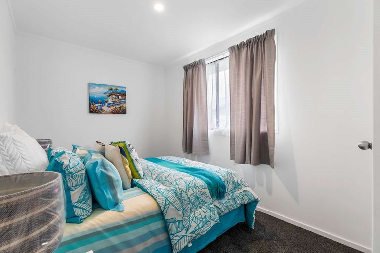 Photo of property in 67b Redcrest Avenue, Red Hill, Papakura, 2110